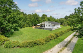 4 Bedroom Stunning Home In Glesborg
